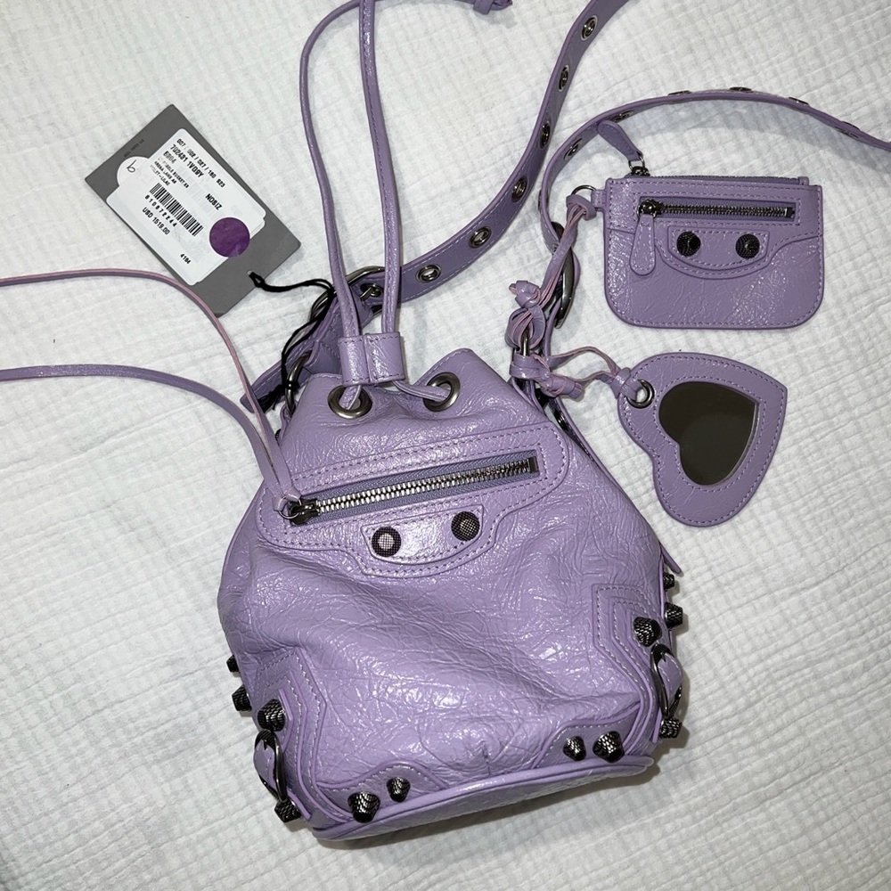 $2,350 Balenciaga Le Cagole XS Drawstring Bucket Bag in Lilac / Lavender Purple